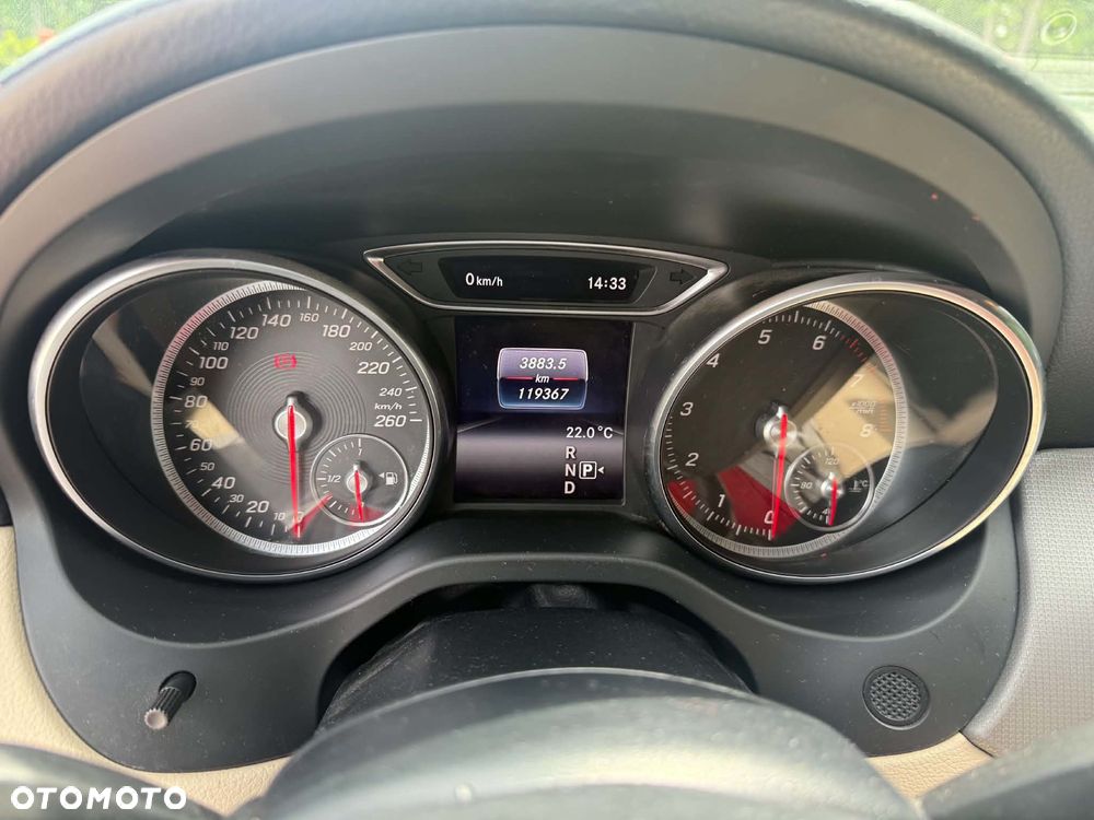 Mercedes-Benz CLA 250 7G-DCT - 11