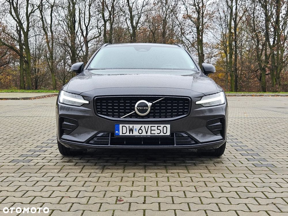 Volvo V60 B4 B Plus Dark - 3