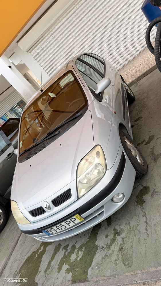 Renault Scénic 1.4 16V RXE AC - 3