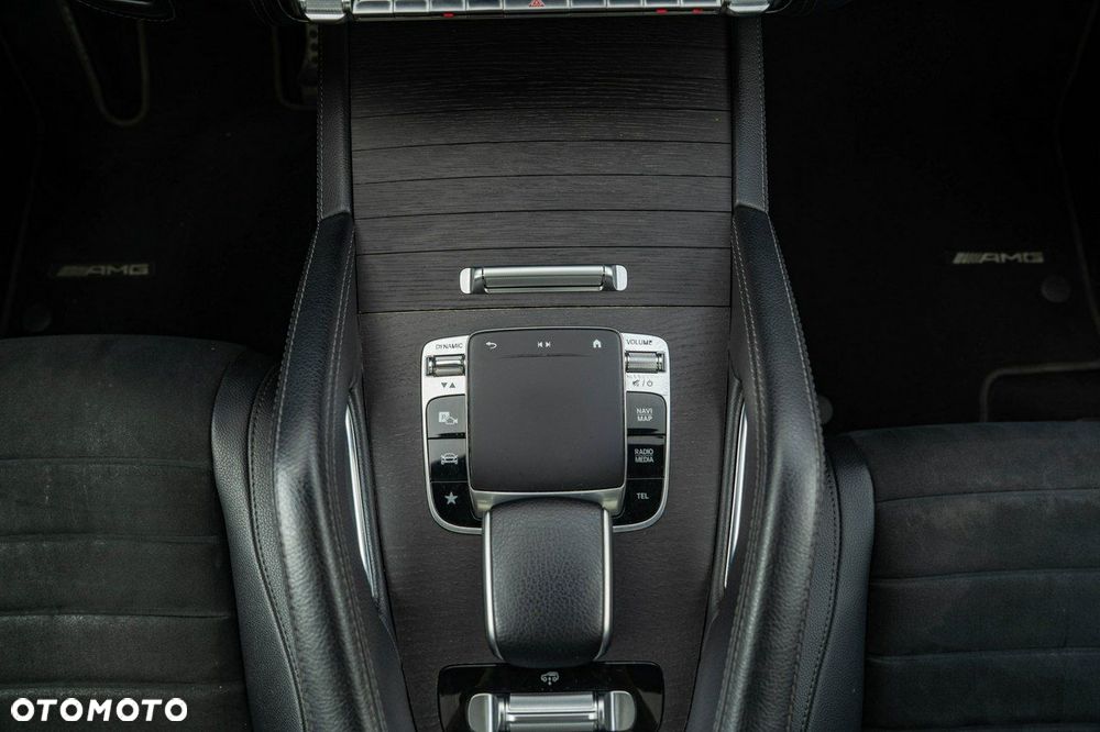 Mercedes-Benz GLE - 29