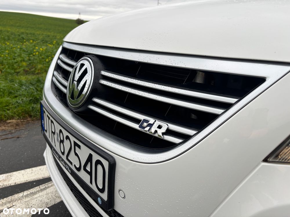 Volkswagen Tiguan - 12