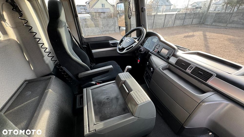 MAN MAN TGS 35.400 - 38