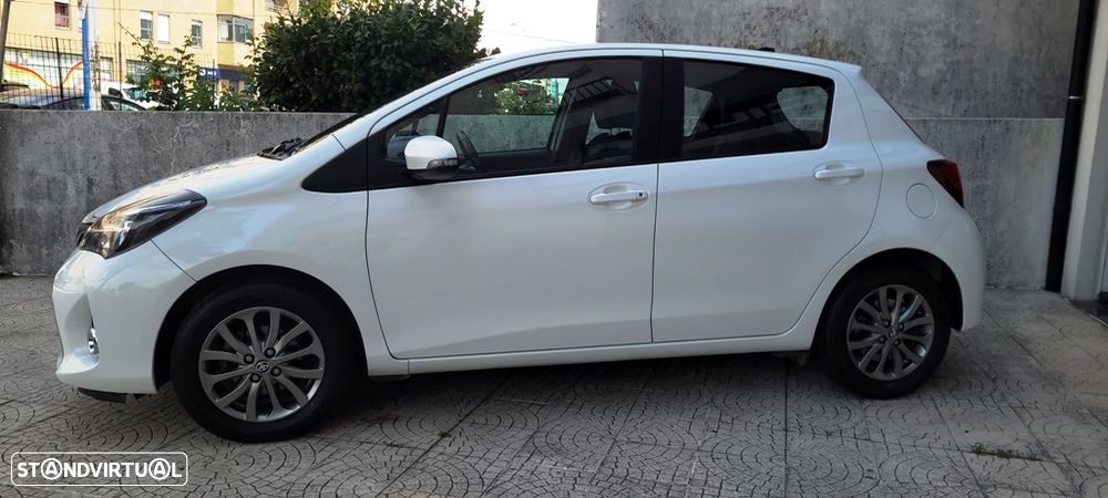Toyota Yaris 1.33 VVT-i Comfort+P.Style - 5