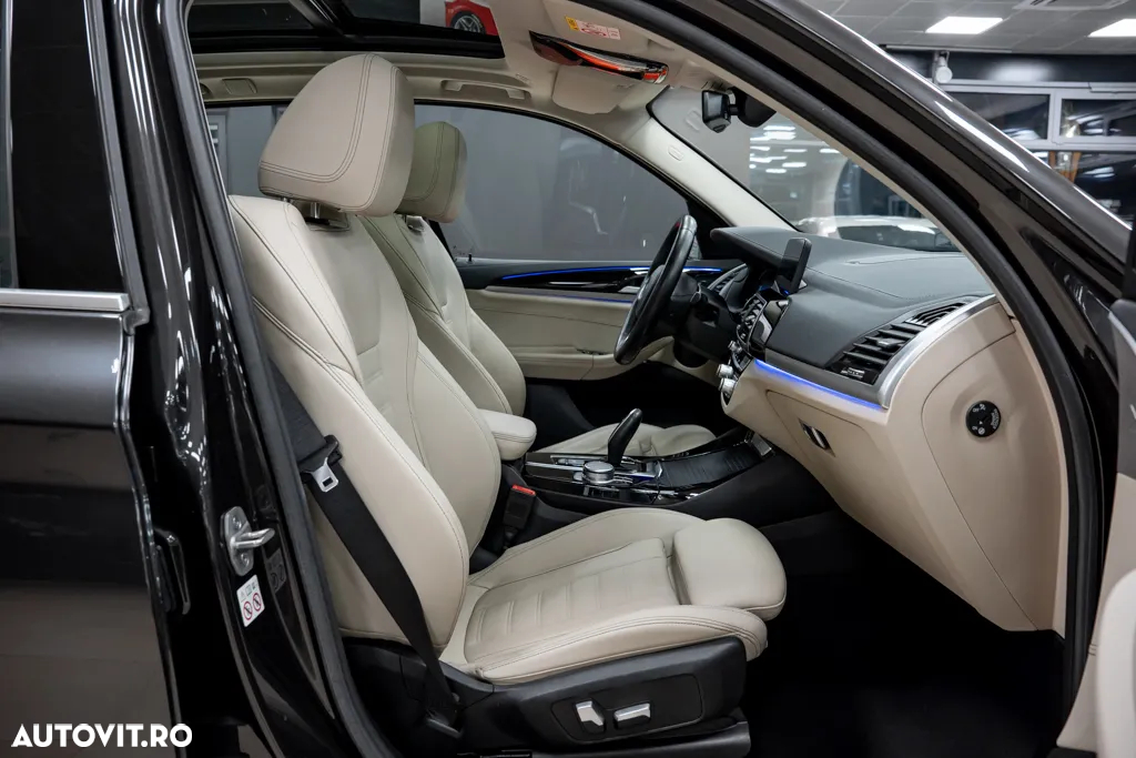BMW X3 xDrive20d AT MHEV - 30