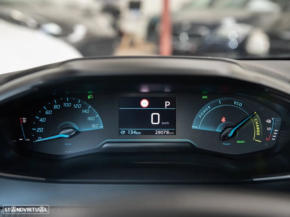 Peugeot e-208 Active - 22