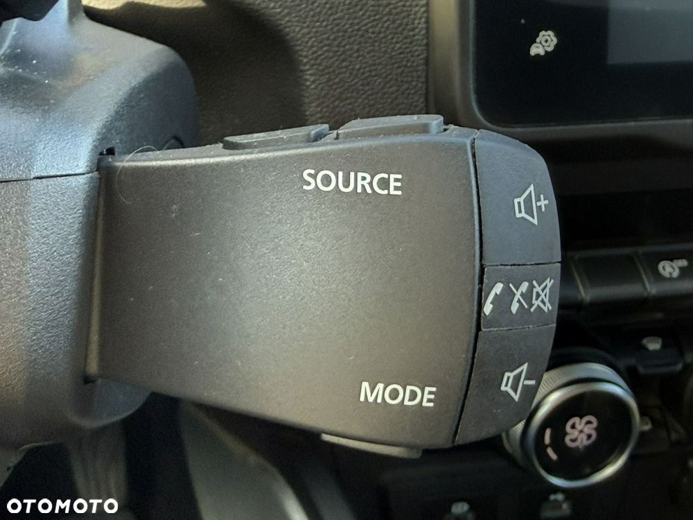 Dacia Duster TCe 150 EDC 2WD Prestige - 24