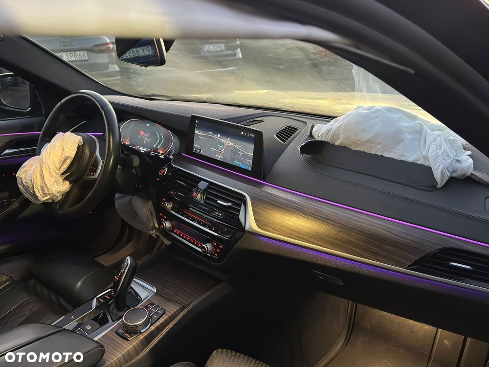 BMW Seria 5 520d xDrive M Sport sport - 15