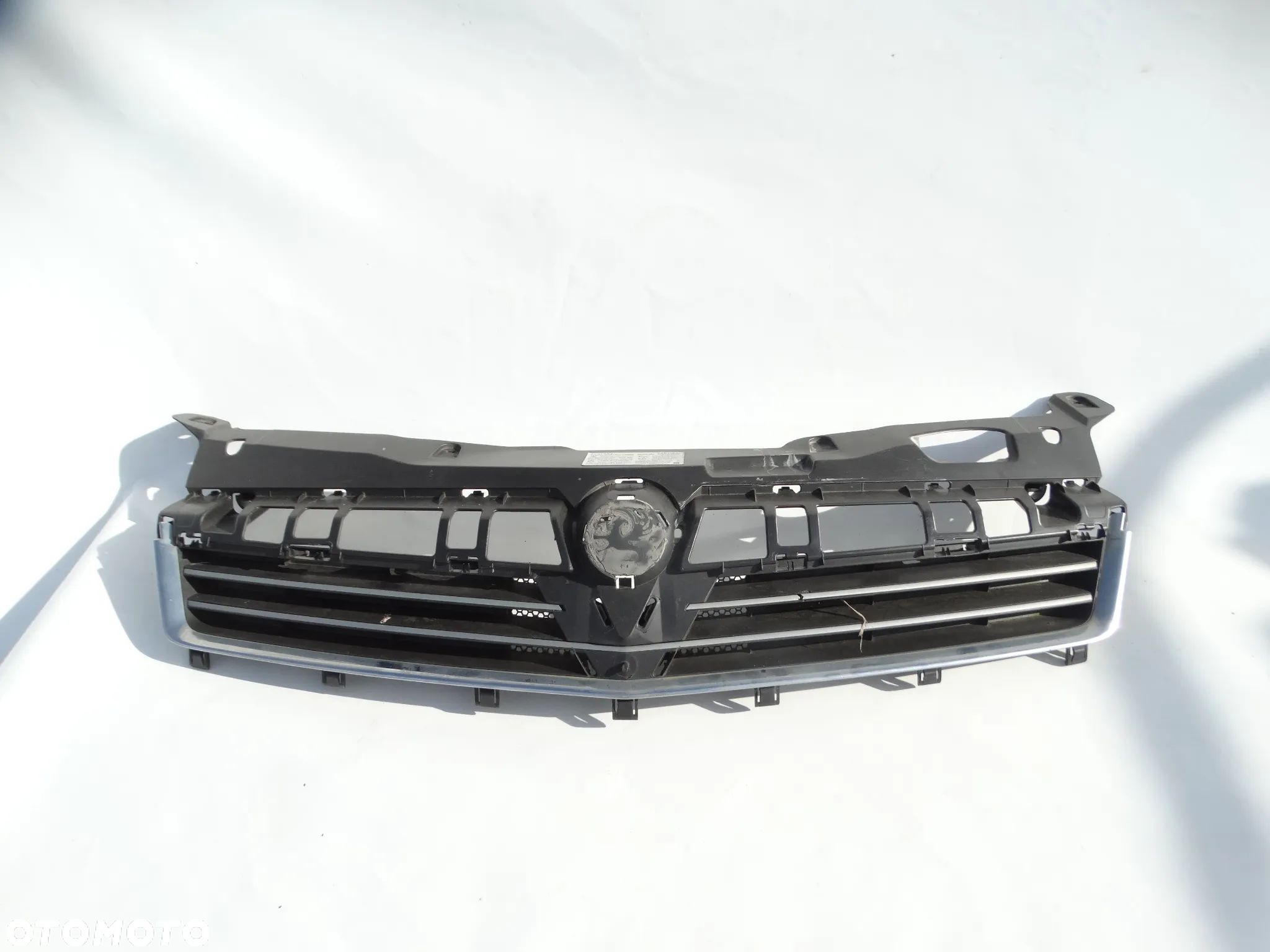 GRILL ATRAPA CHŁODNICY OPEL ASTRA H HB LIFT F-VAT - 1