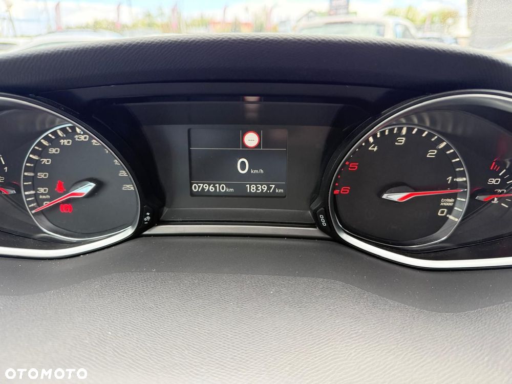 Peugeot 308 BlueHDi 130 Stop & Start Allure - 21