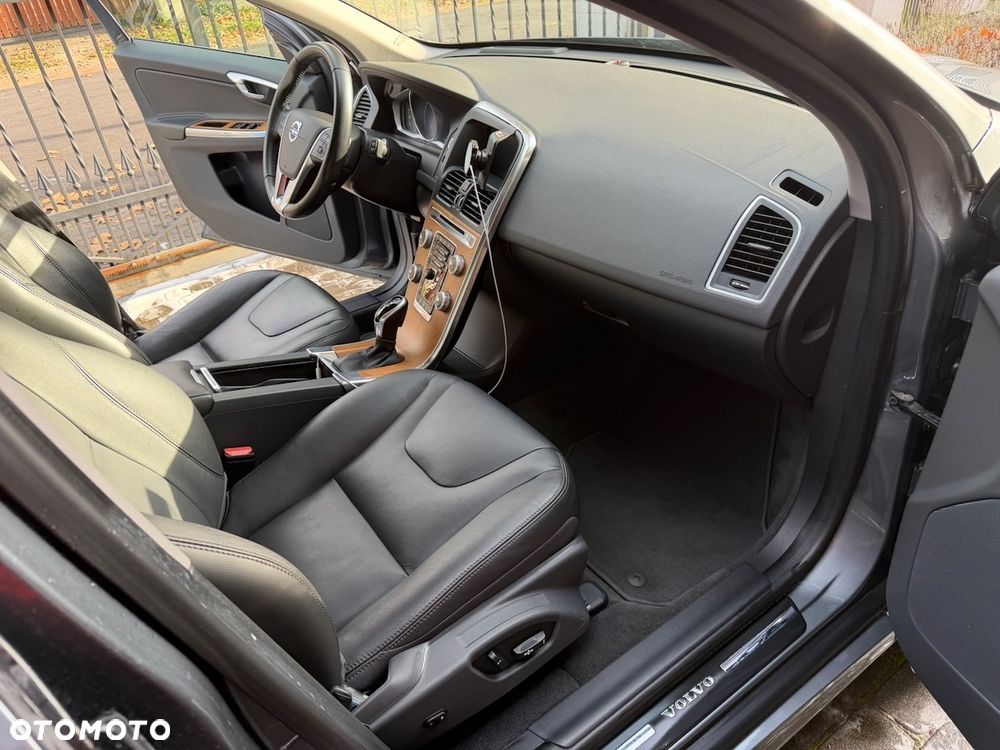 Volvo XC 60 D4 Drive-E Summum - 9