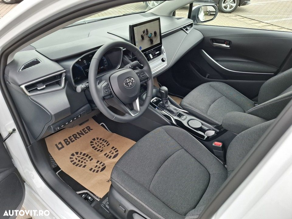 Toyota Corolla - 11