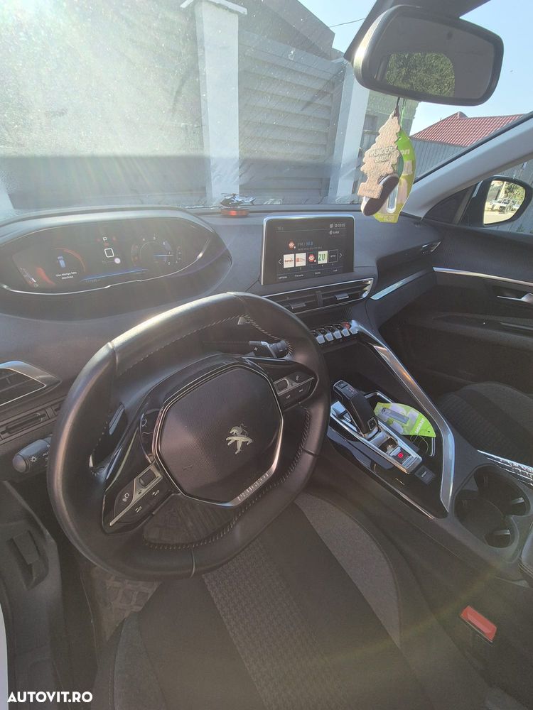 Peugeot 3008 1.5 BlueHDI 130 S&S EAT8 Allure - 5
