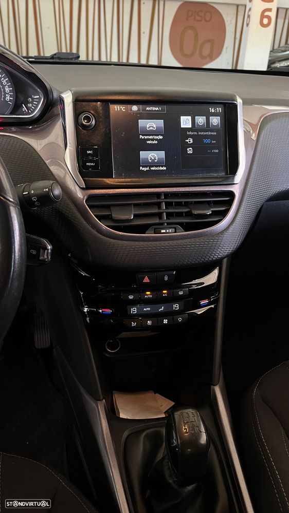 Peugeot 2008 1.4 HDi Allure - 20