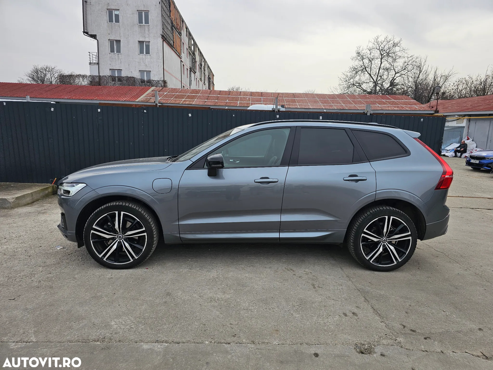 Volvo XC 60 Recharge T8 Twin Engine eAWD R-Design - 5