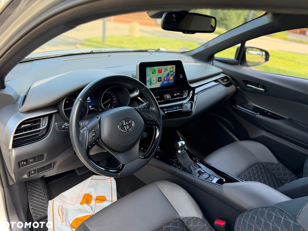 Toyota C-HR 2.0 Hybrid Style - 24