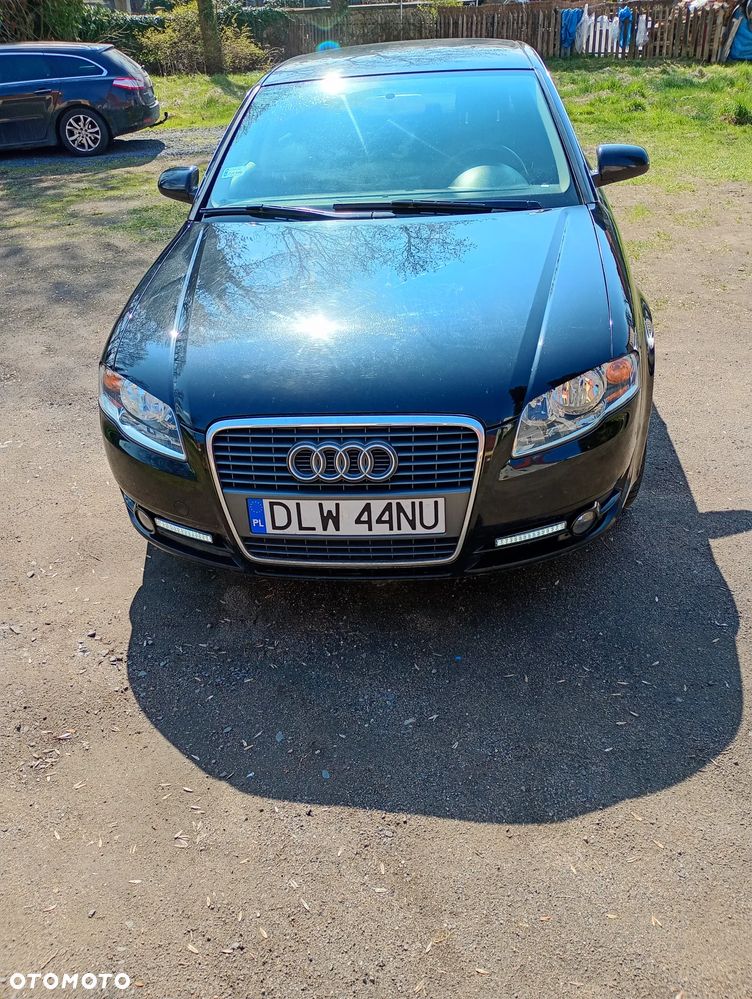 Audi A4 Limousine 2.0 TDI DPF - 1