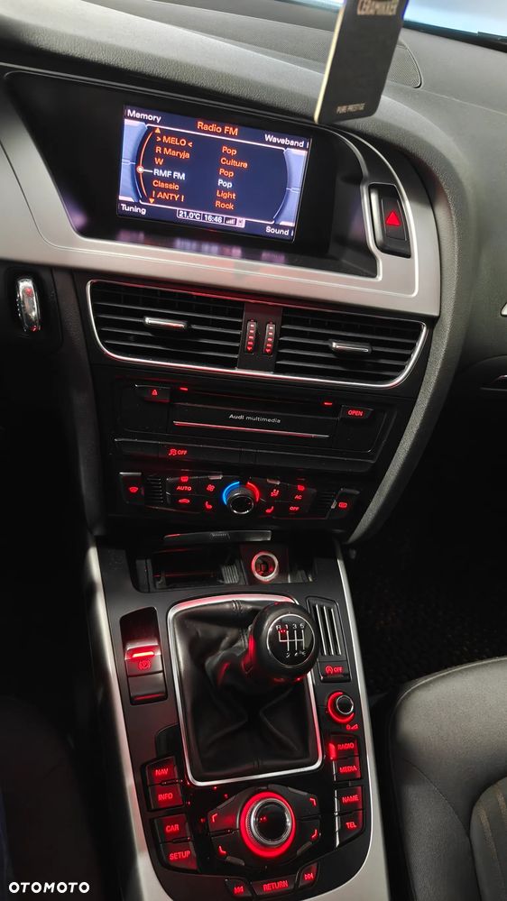 Audi A4 Avant 2.0 TDI DPF Ambiente - 25
