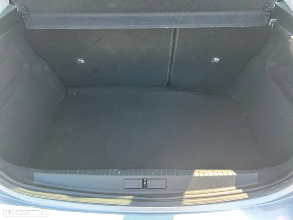Opel Corsa 1.2 - 16