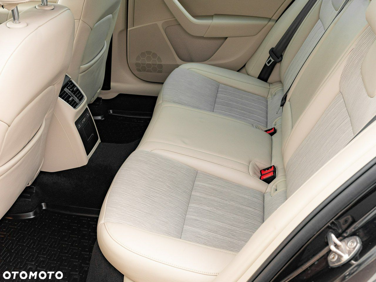 Skoda Octavia 2.0 TDI SCR Style DSG - 28