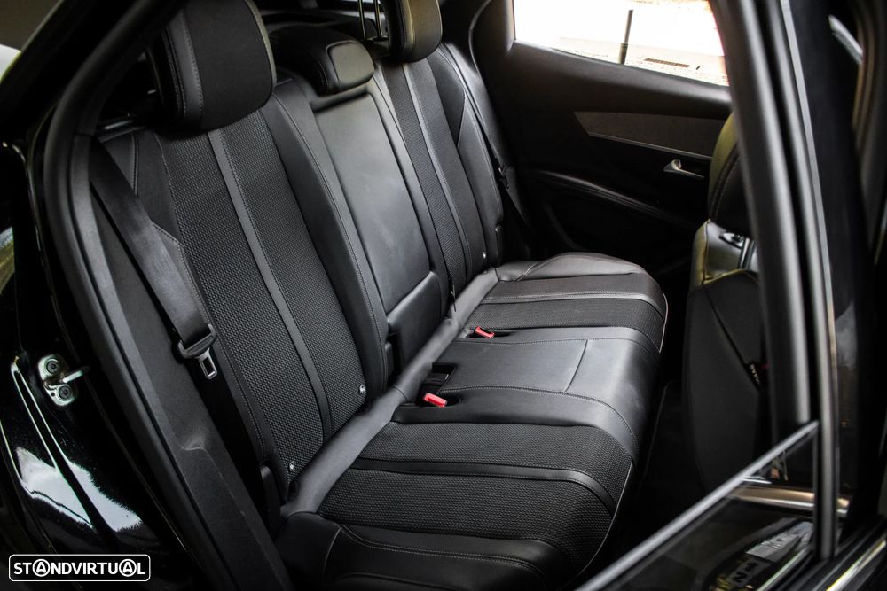 Peugeot 3008 1.6 Hybrid GT e-EAT8 - 31