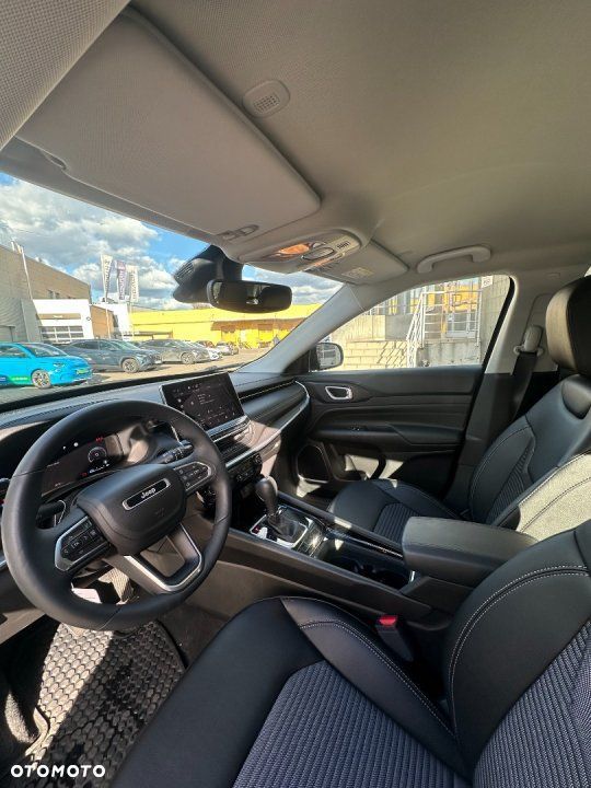 Jeep Compass - 9