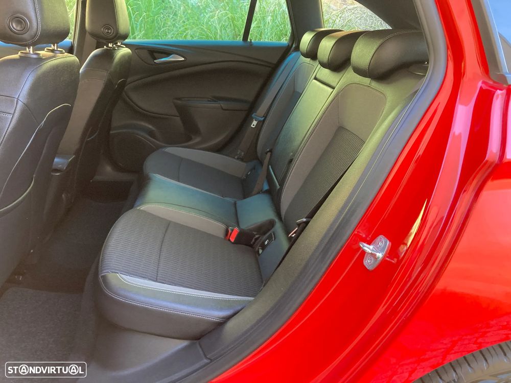 Opel Astra Sports Tourer 1.2 T Elegance - 31