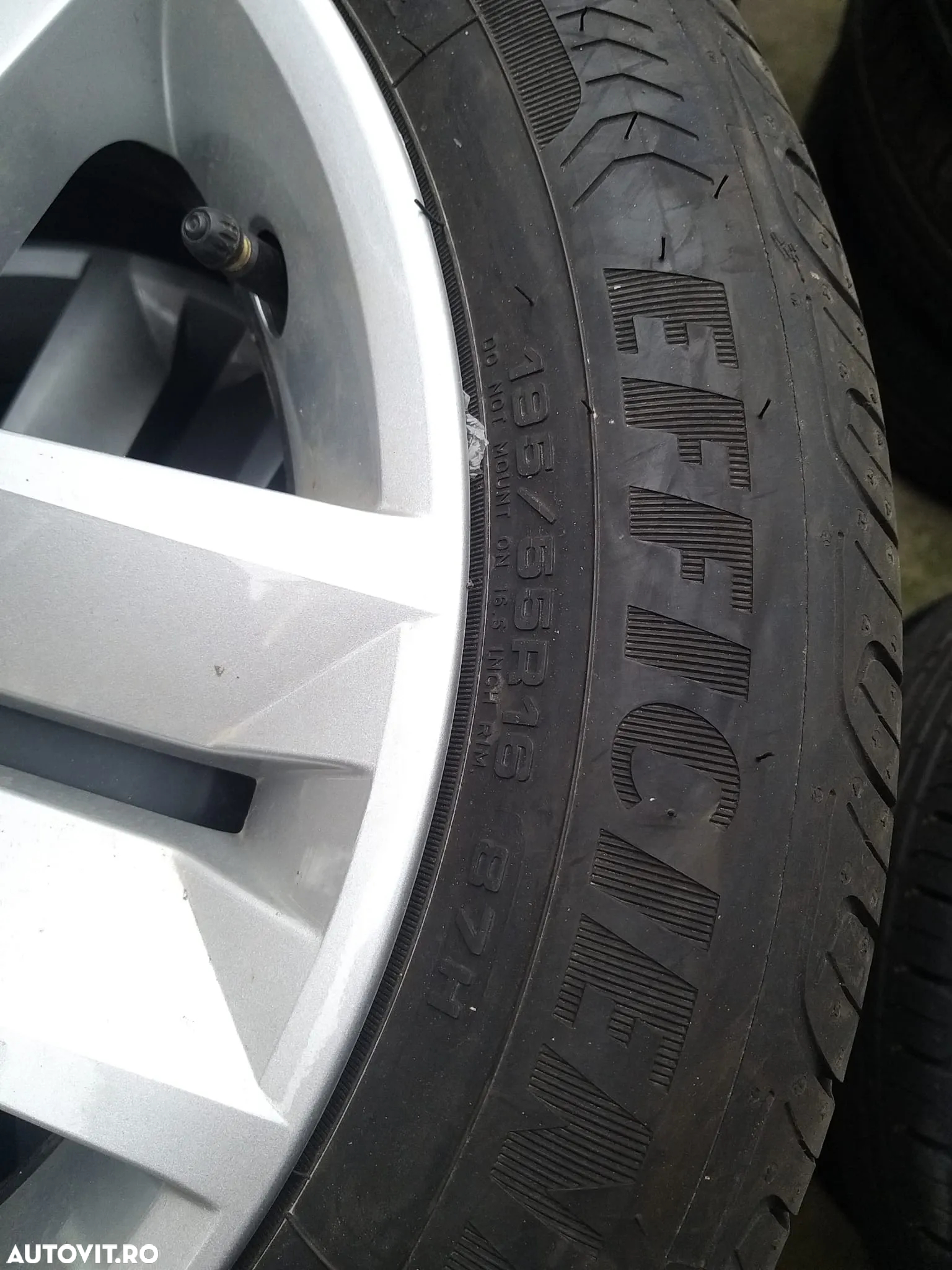 Vand Set 4 X Jante Tabla Cu Cauciuc pentru Renault Clio 5 din 2023 195/55R16 - 2