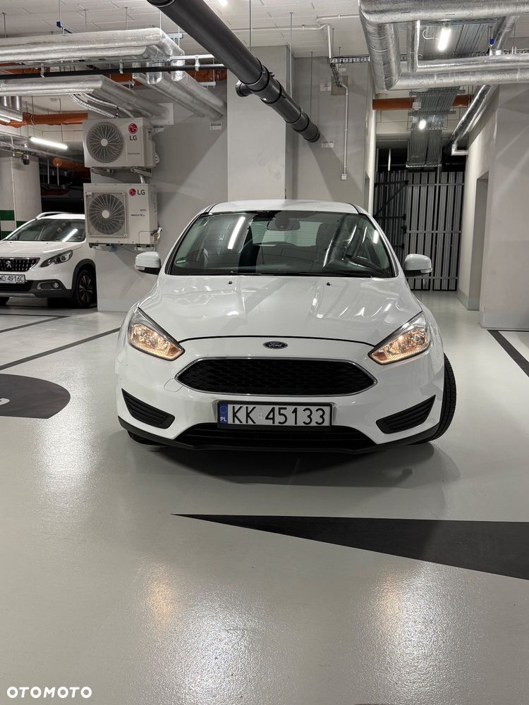 Ford Focus 1.5 TDCi SYNC Edition - 18