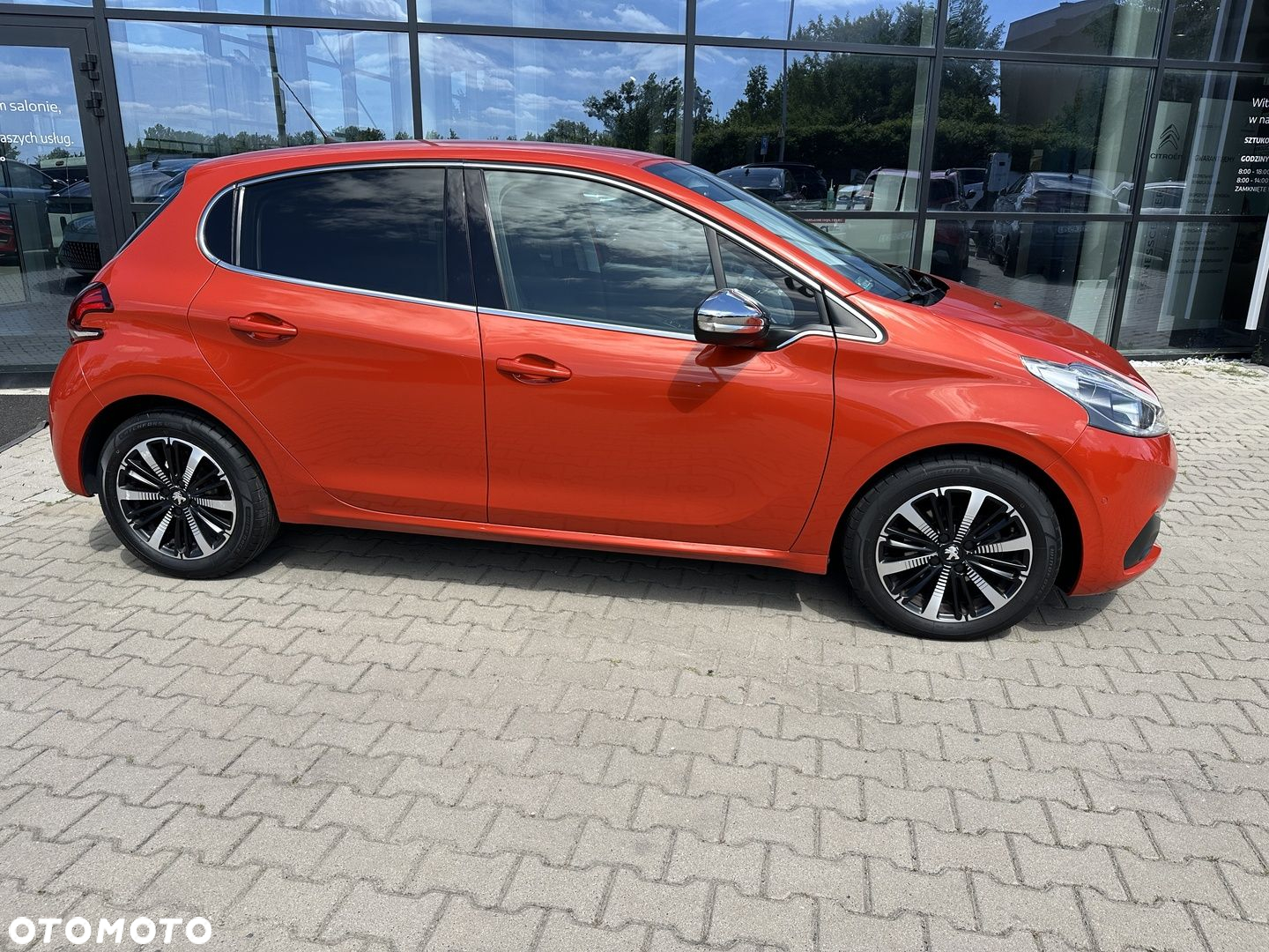 Peugeot 208 - 9