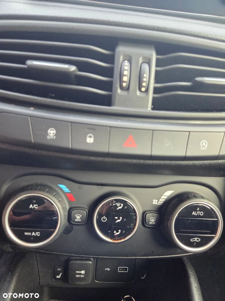 Fiat Tipo 1.4 T-Jet Lounge - 19
