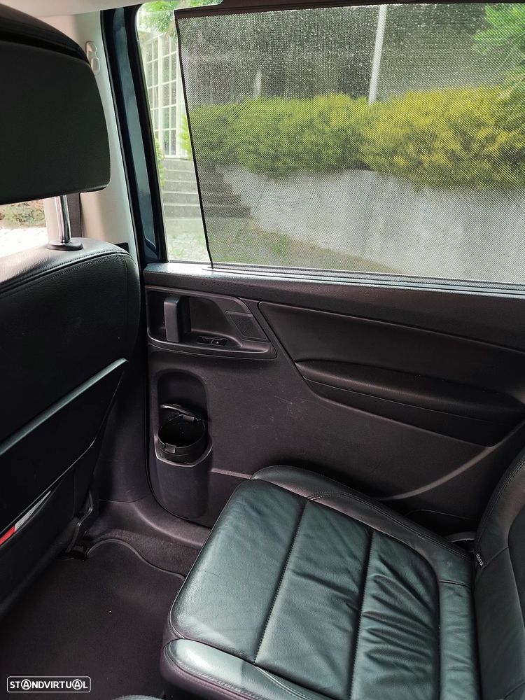 VW Sharan 2.0 TDI Highline - 25