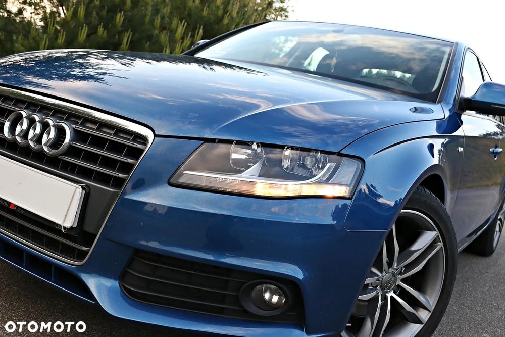 Audi A4 Limousine - 1
