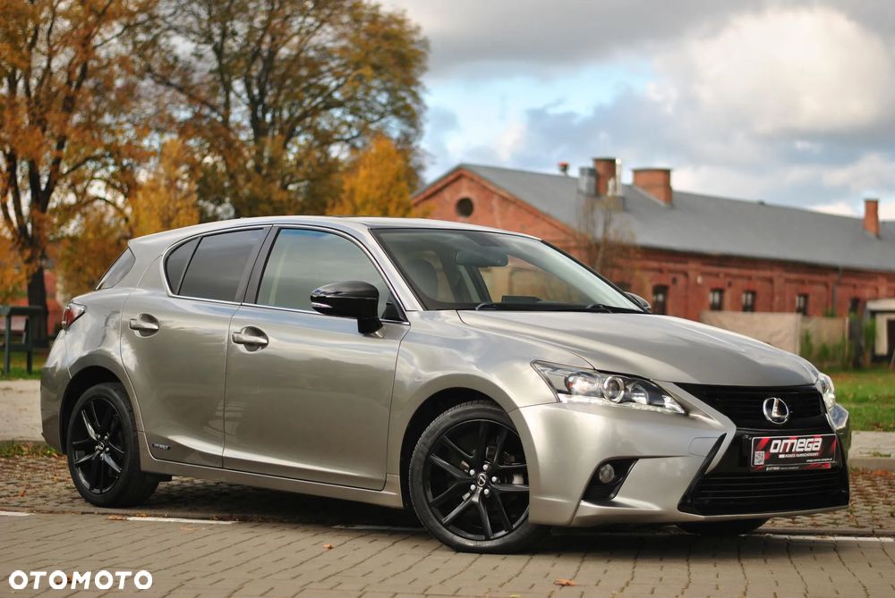 Lexus CT 200h Black - 7