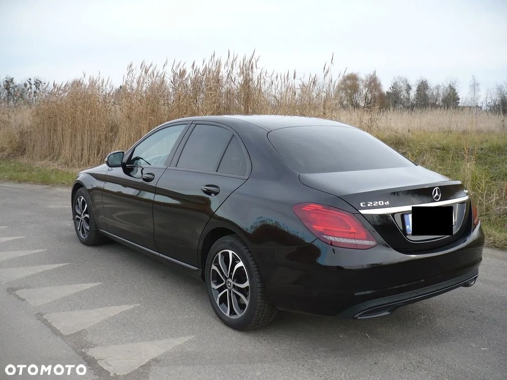 Mercedes-Benz Klasa C 220 d 4MATIC 9G-TRONIC - 15