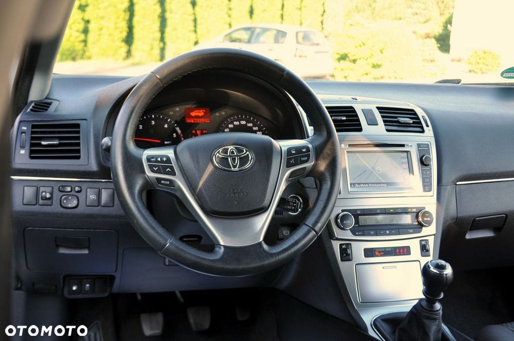 Toyota Avensis - 29