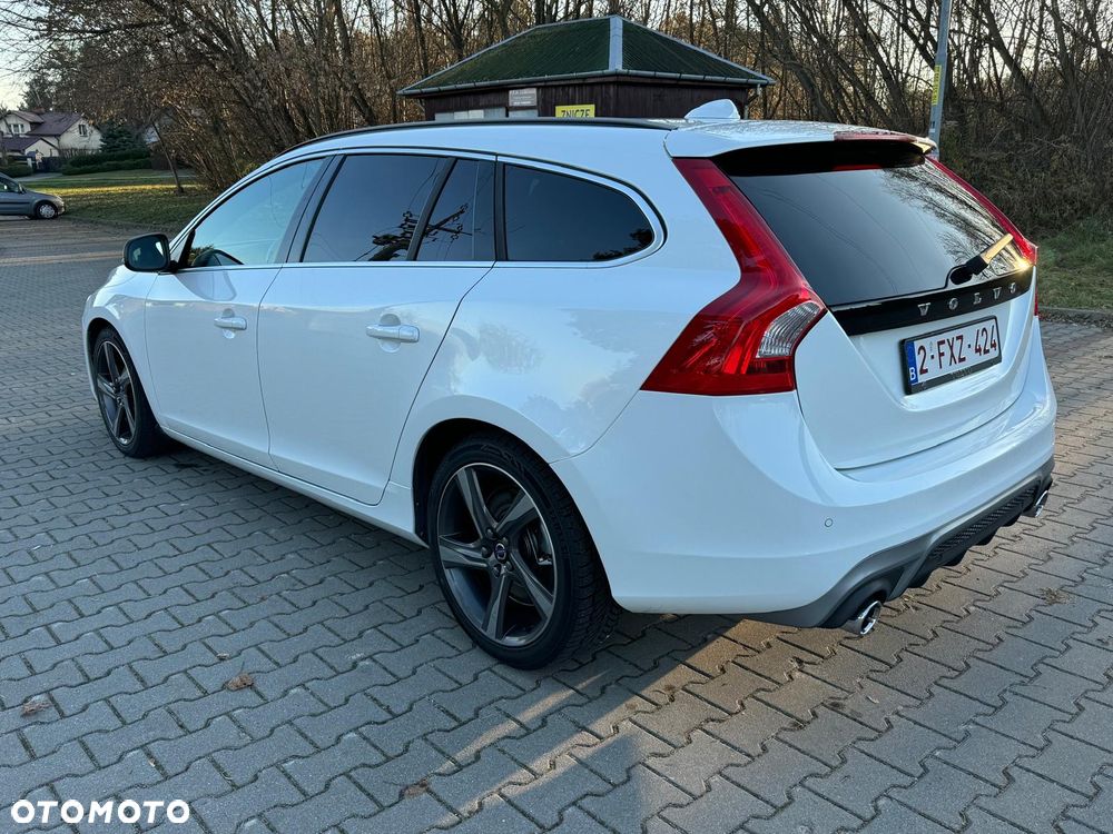 Volvo V60 D4 Drive-E R-Design Summum - 13