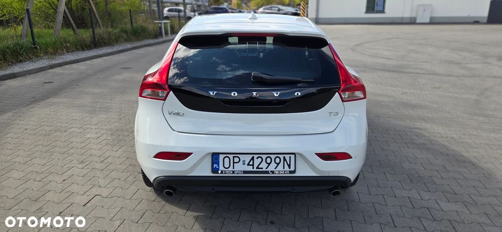 Volvo V40 T3 Drive-E Momentum - 6