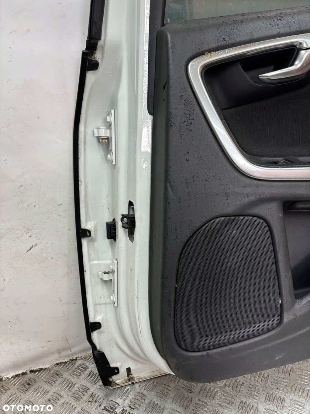 DRZWI TYŁ TYLNE PRAWE VOLVO V60 10- - 9