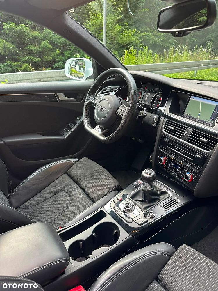 Audi A4 Avant 2.0 TDI DPF clean diesel quattro S line Sportpaket - 24