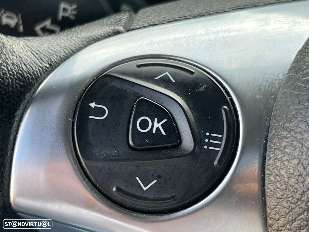 Ford Tourneo Connect 1.5 TDCi Titanium - 29