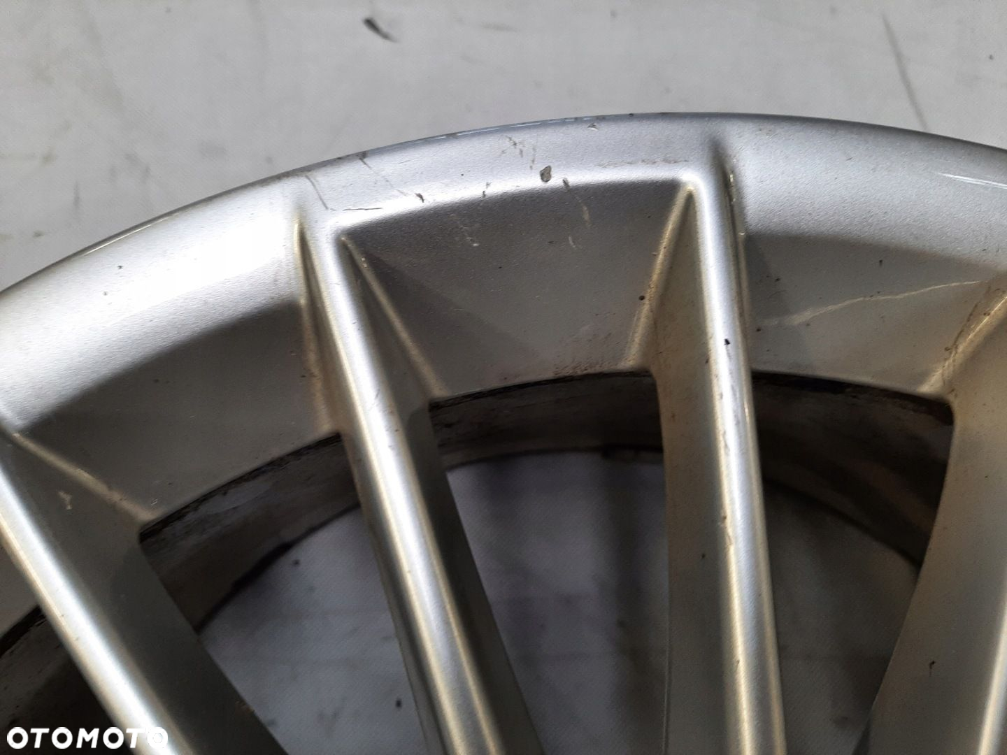 Audi A3 Felga Aluminiowa Alufelga R17 17" 8Jx17H2 8Y0601025B - 3