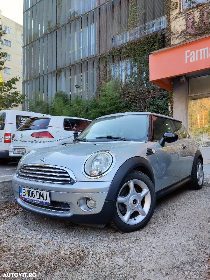 Mini Cooper One - 1