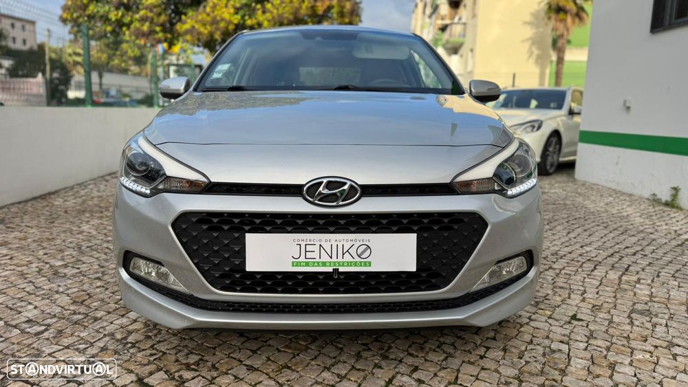 Hyundai i20 1.2 LED+Pack Navegação - 6