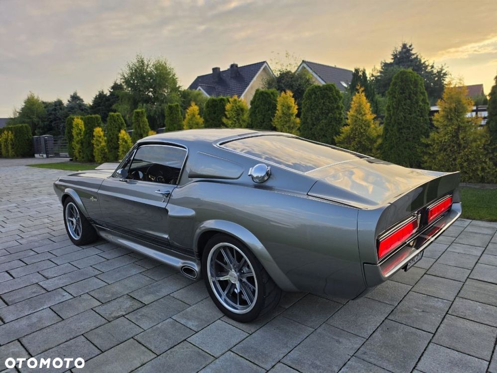 Ford Mustang - 3