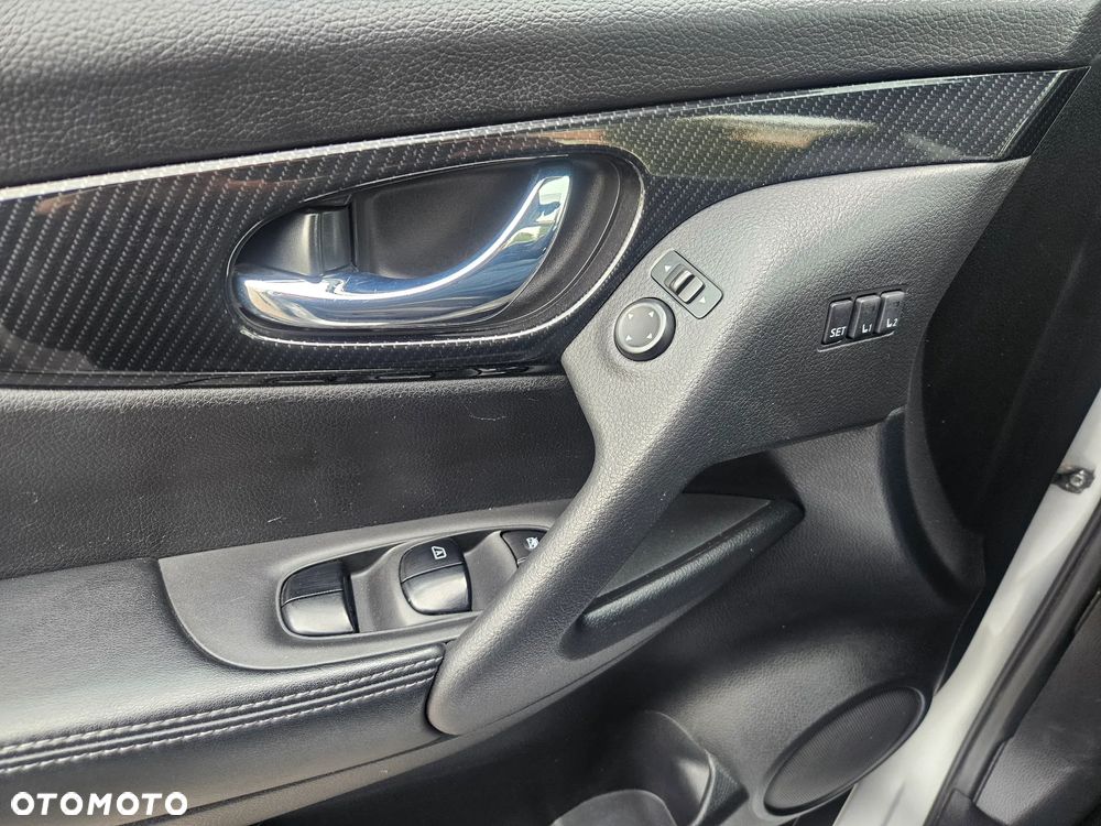 Nissan Rogue 2.5 SL AWD - 18