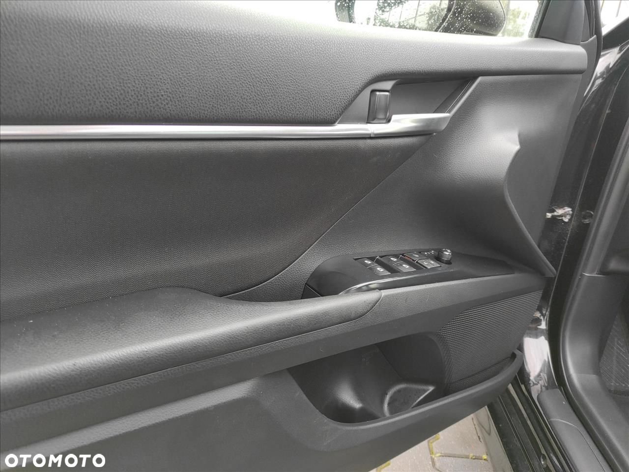 Toyota Camry 2.5 Hybrid Comfort CVT - 13