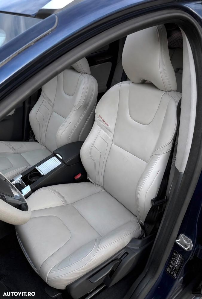 Volvo XC 60 D5 AWD Geartronic Ocean Race - 15