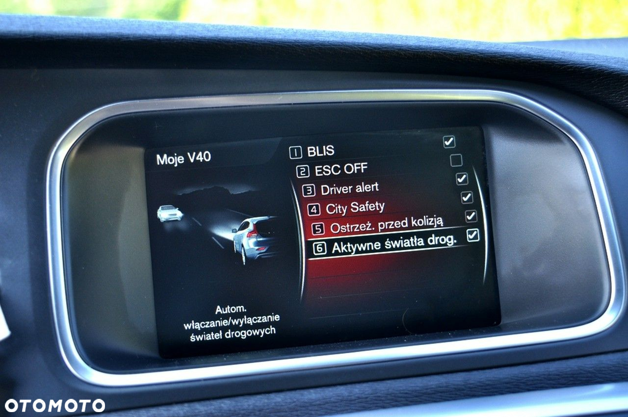Volvo V40 D4 Drive-E Ocean Race - 31