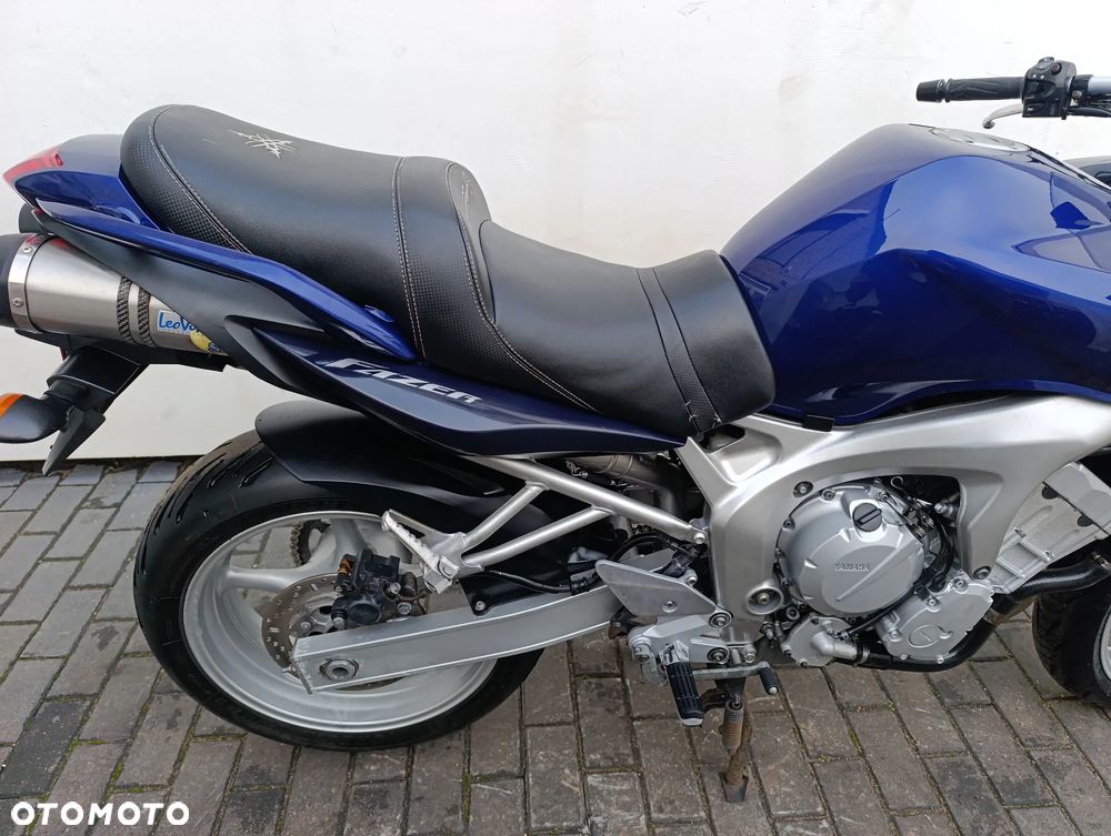 Yamaha FZS - 20