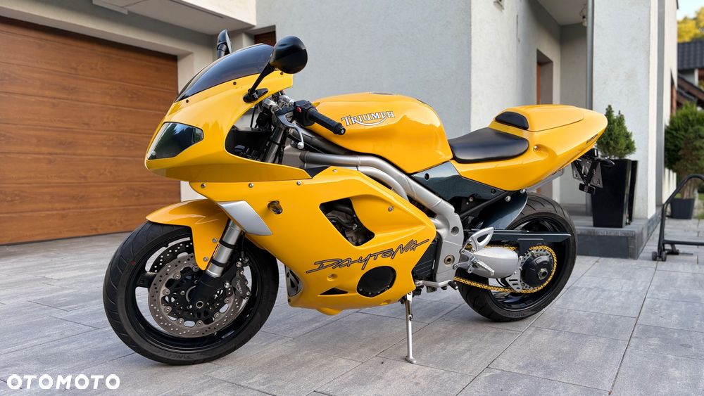 Triumph Daytona - 26
